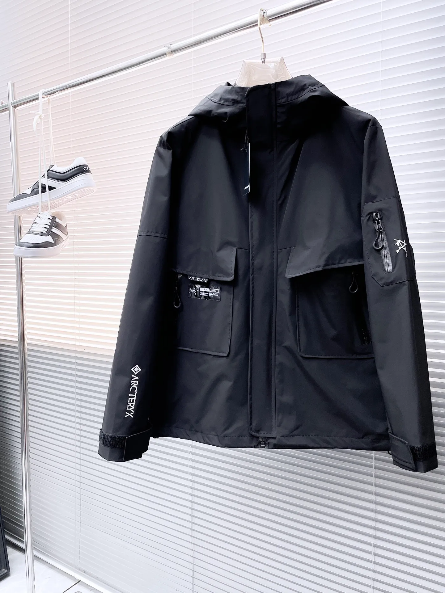 Same Style， ， 2026 New Arrival ， Original Premium Breathable ， ， ， Quality。 ， Sizes：M～3XL， 195